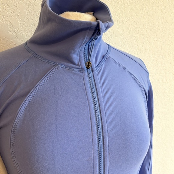 lululemon athletica Blue Jacket 🧥 💙🦋🧢 - Picture 2 of 8